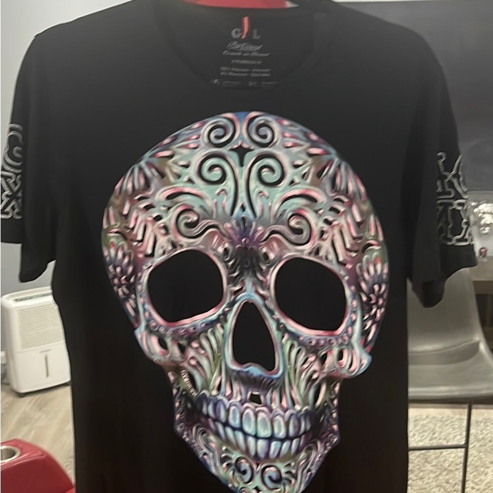 Size L graphic tee - Picture 1 of 6